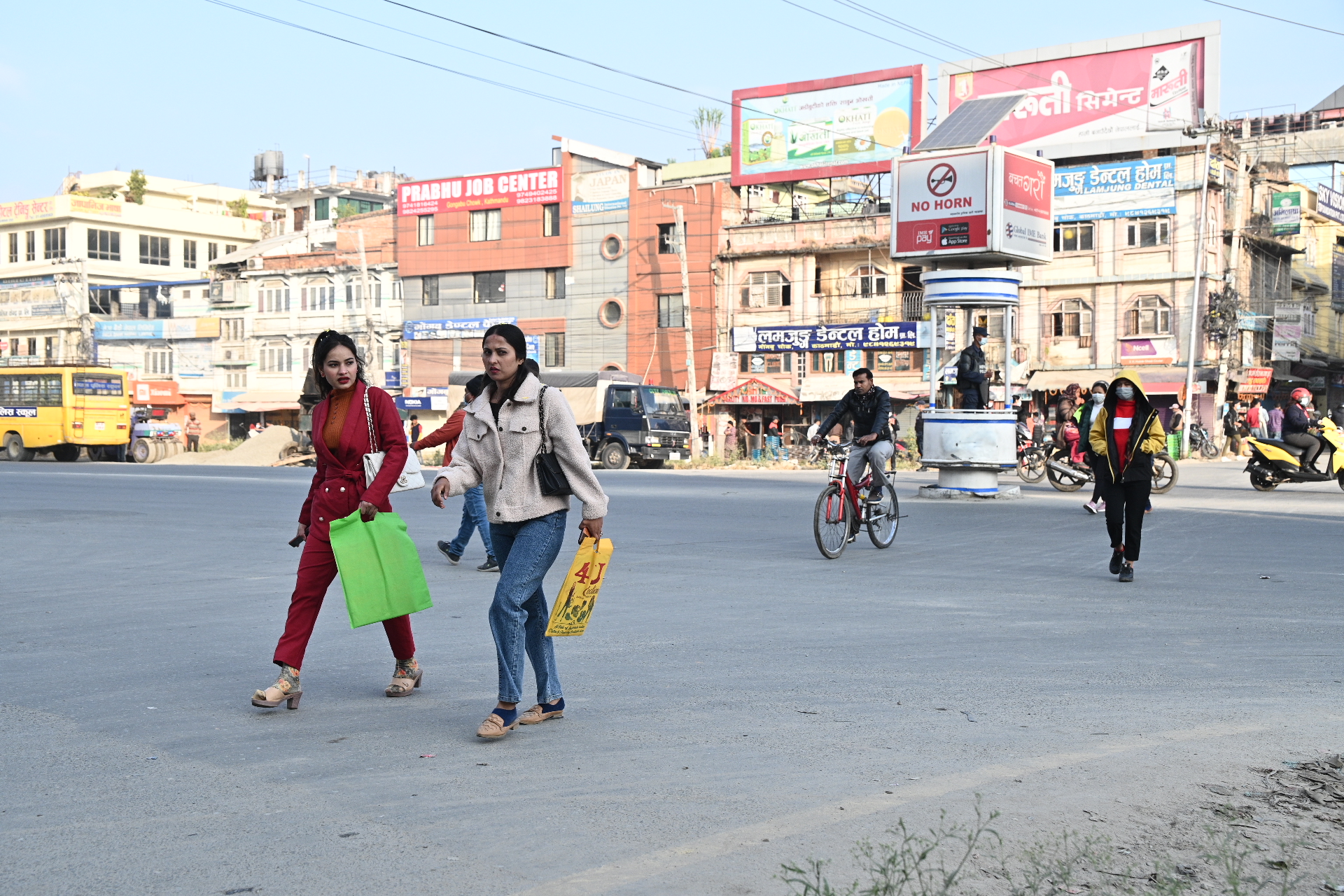 देशभर बन्दको सामान्य प्रभाव, विप्लवका ८६ कार्यकर्ता पक्राउ